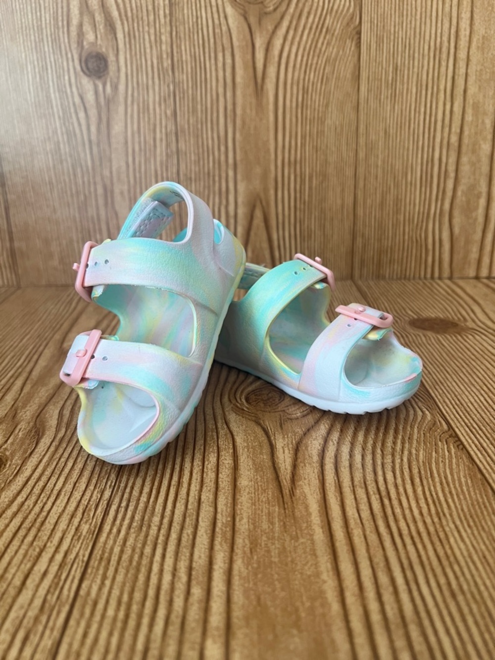 EUC Cat and Jack Pastel Tye Dye Waterproof Toddler Girls Sandal Size 5